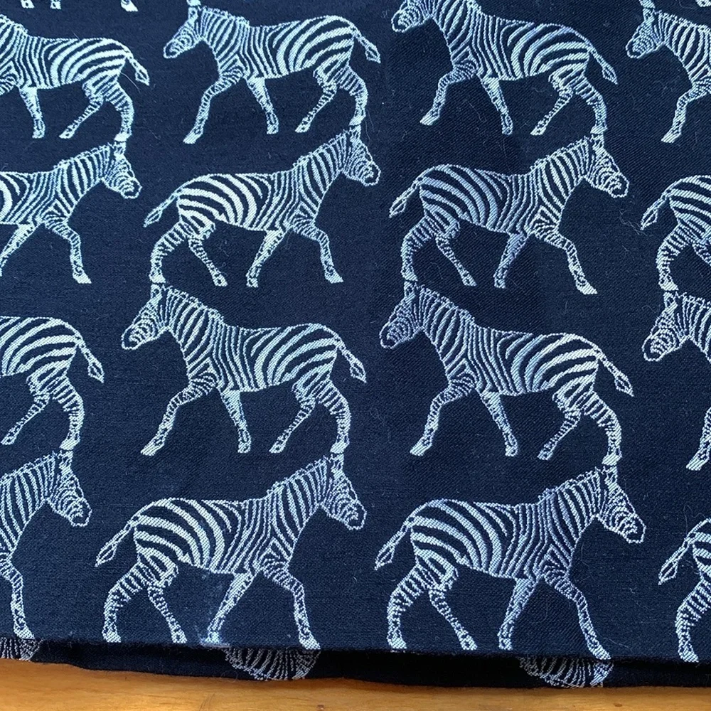 🦓 J. CREW Pencil Skirt Silver Zebras galloping on Black Size 10